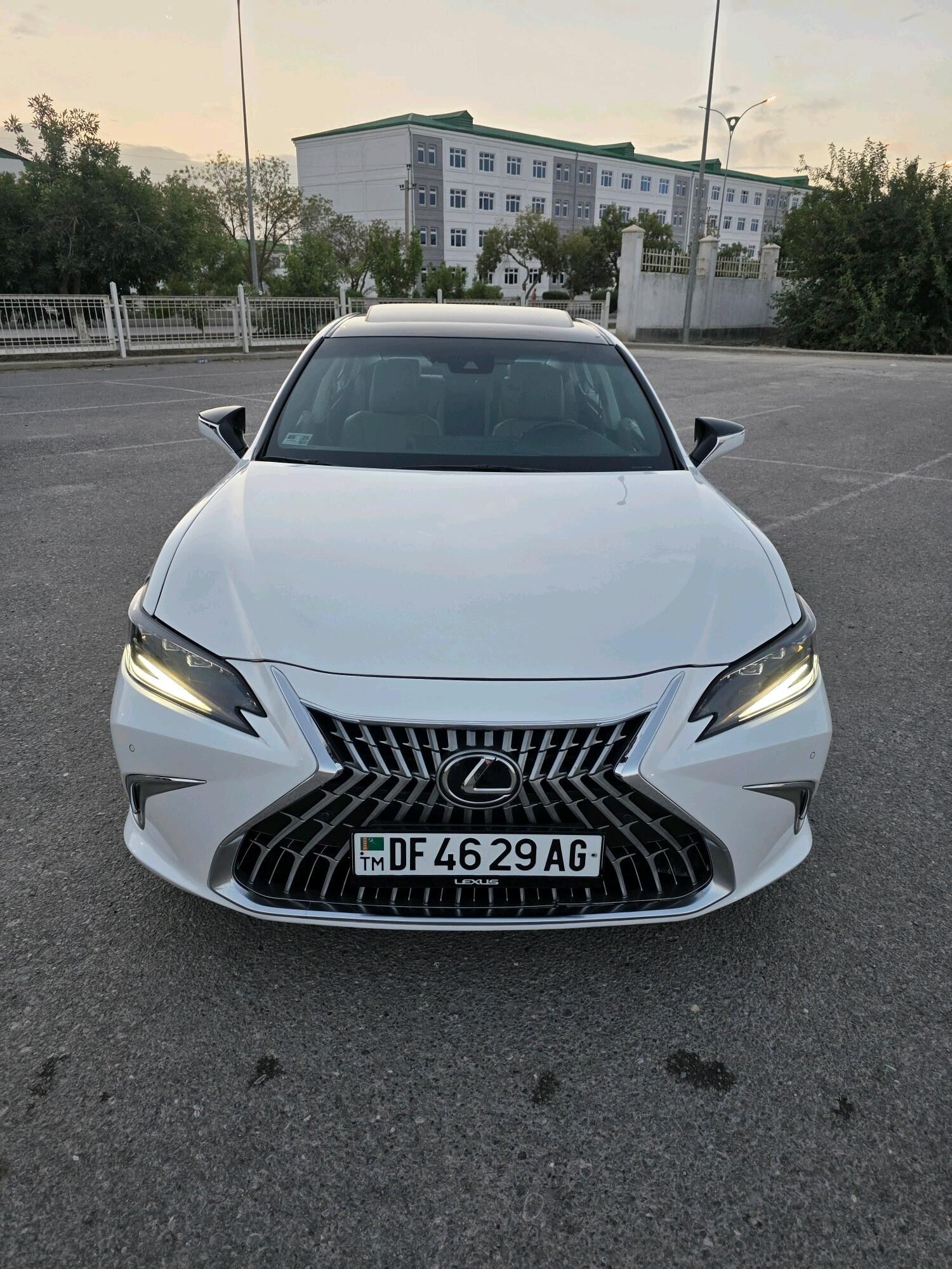 Lexus ES 350 2021 - 525 000 TMT - Büzmeýin GRES - img 5