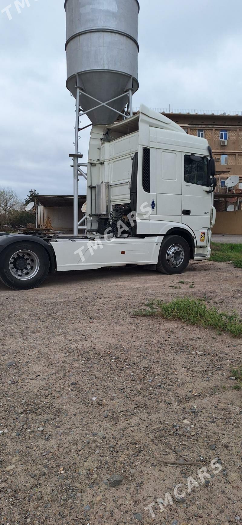 DAF 480 2018 - 799 500 TMT - Sarahs - img 2