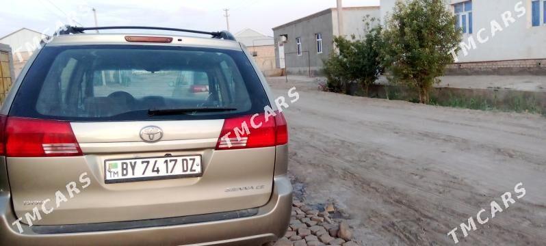 Toyota Sienna 2004 - 200 000 TMT - Köneürgenç - img 6