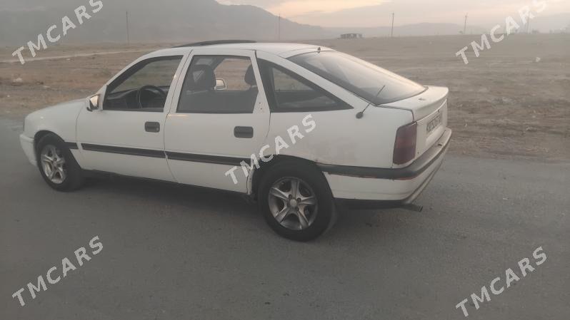 Opel Vectra 1989 - 20 000 TMT - Херрикгала - img 9