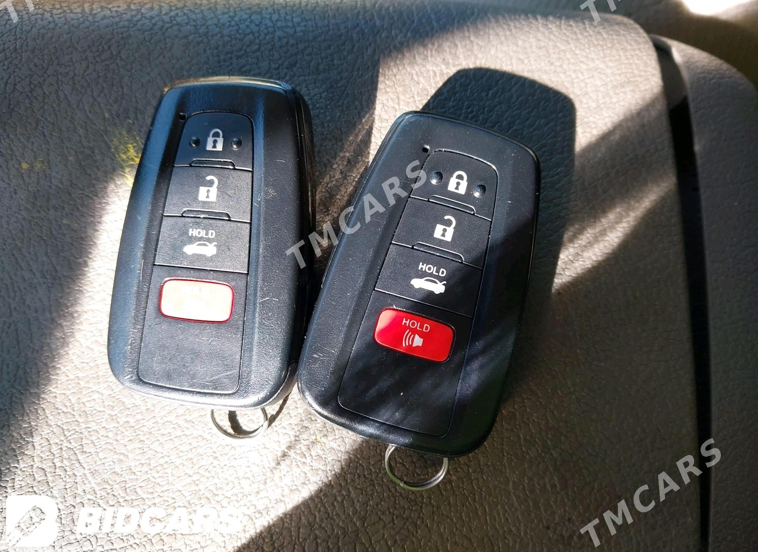 Toyota Camry 2023 - 344 000 TMT - Aşgabat - img 8