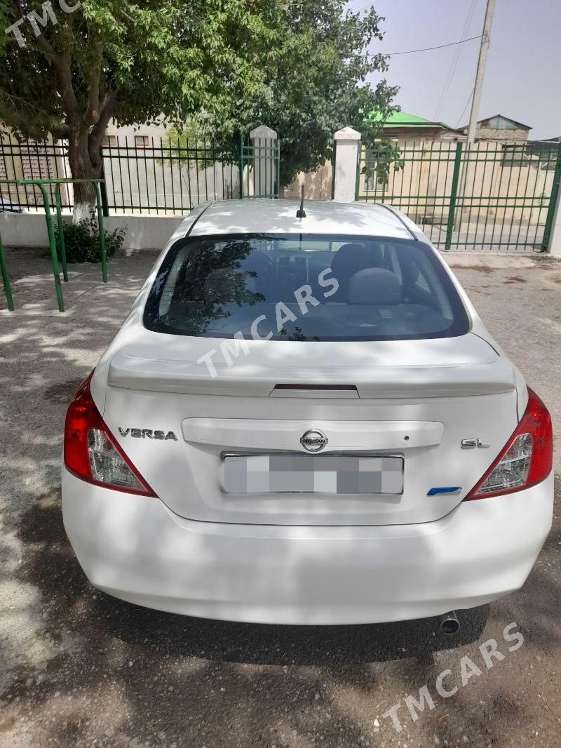 Nissan Versa 2012 - 130 000 TMT - Ашхабад - img 6