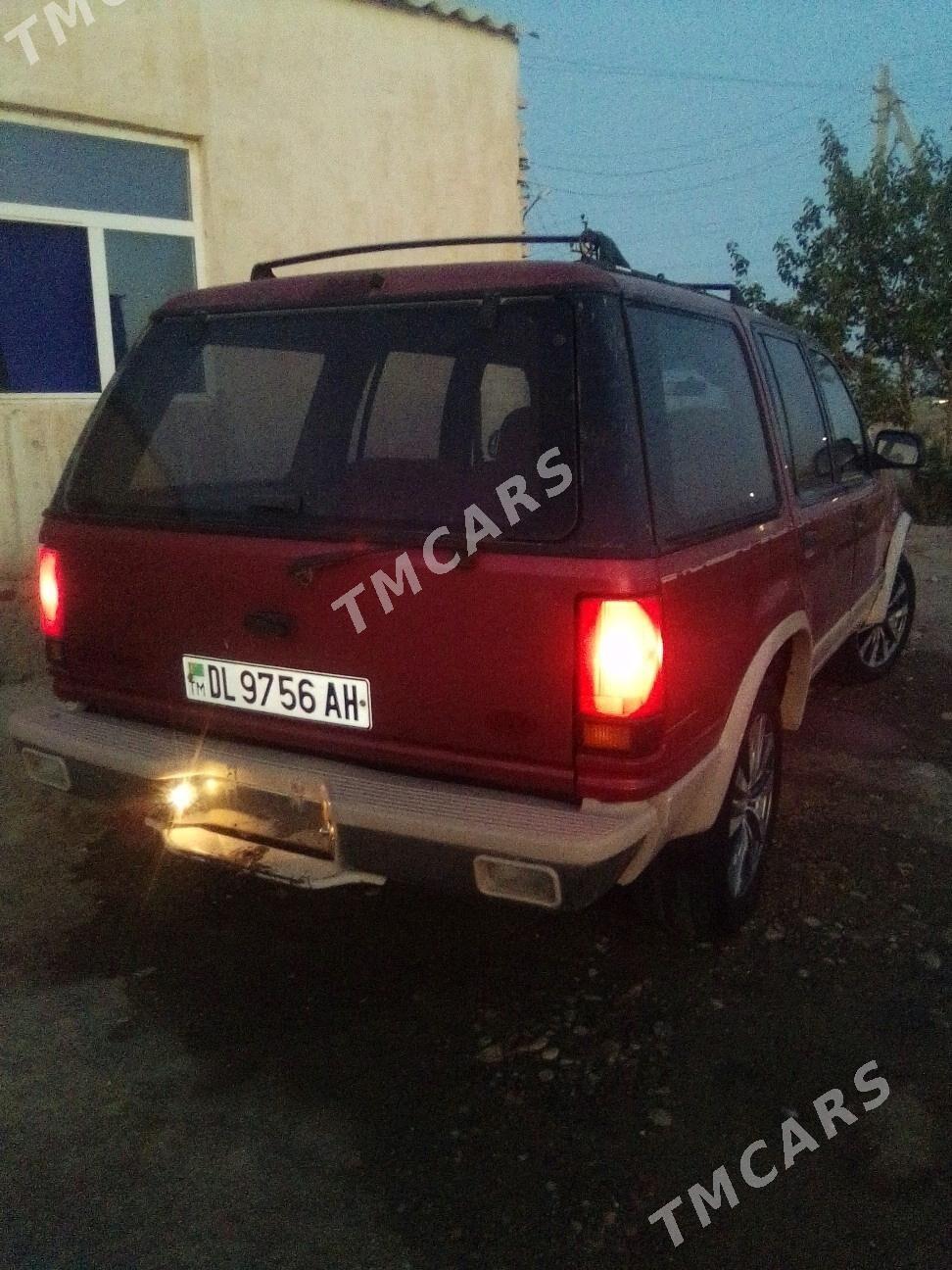 Ford Explorer 1993 - 46 000 TMT - Tejen - img 8