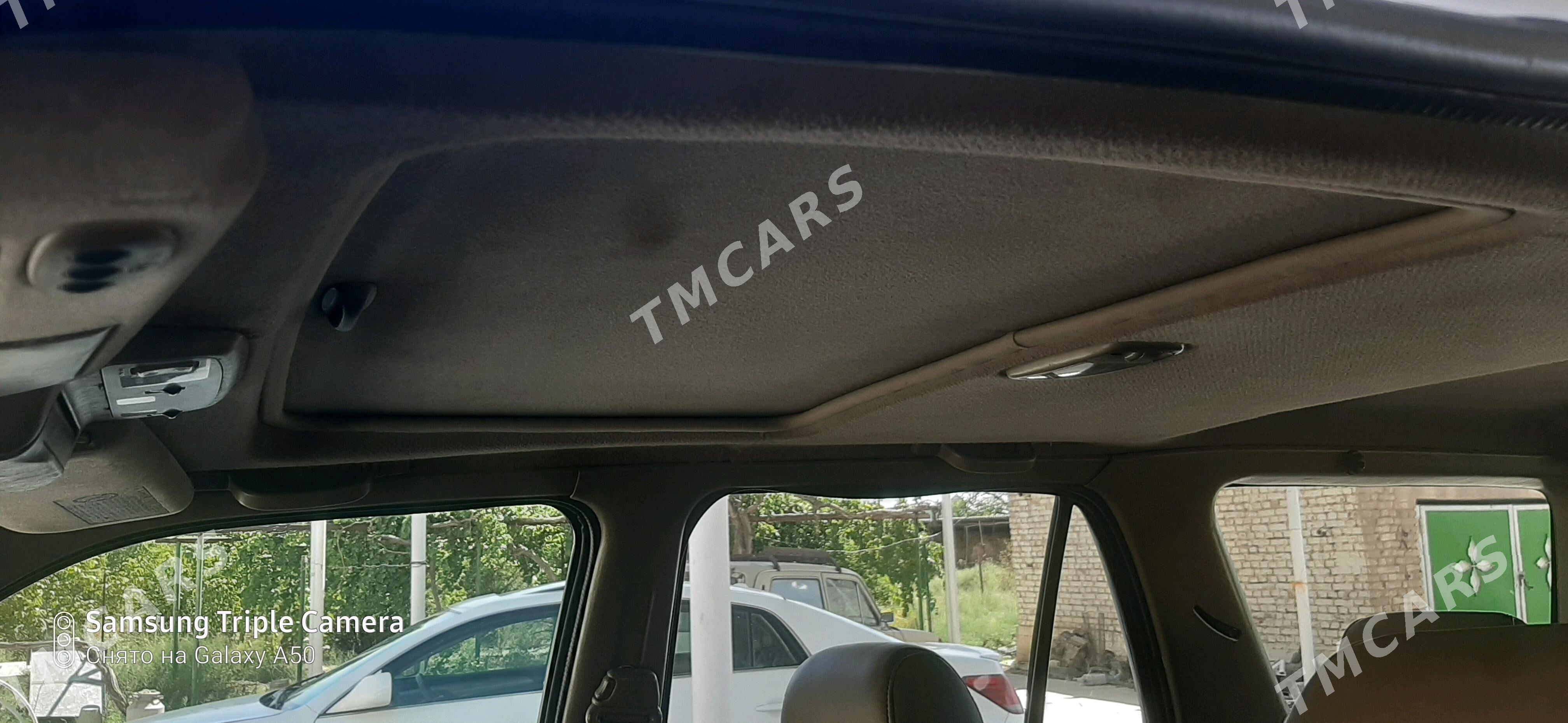 Toyota 4Runner 2002 - 170 000 TMT - Kaka - img 7