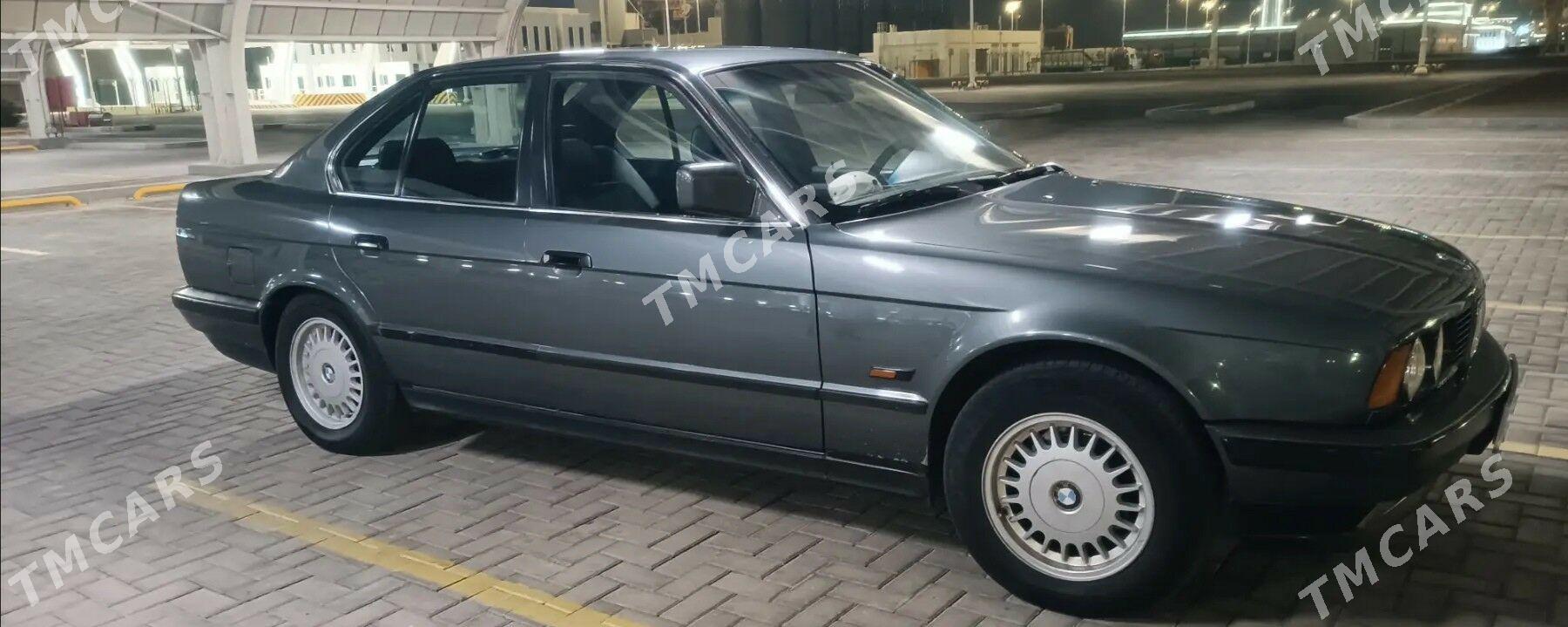 BMW 520 1990 - 60 000 TMT - Байрамали - img 3