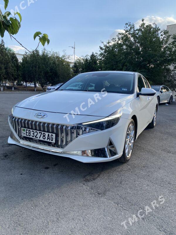 Hyundai Elantra 2021 - 245 000 TMT - Ашхабад - img 3