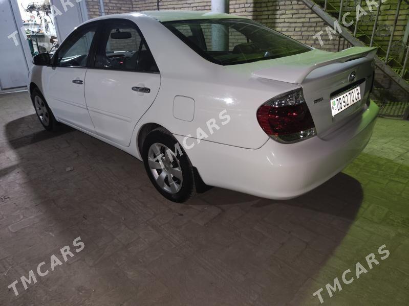 Toyota Camry 2004 - 130 000 TMT - Halaç - img 4