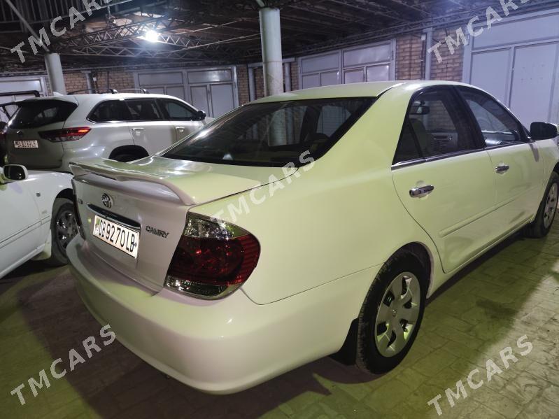 Toyota Camry 2004 - 130 000 TMT - Halaç - img 5