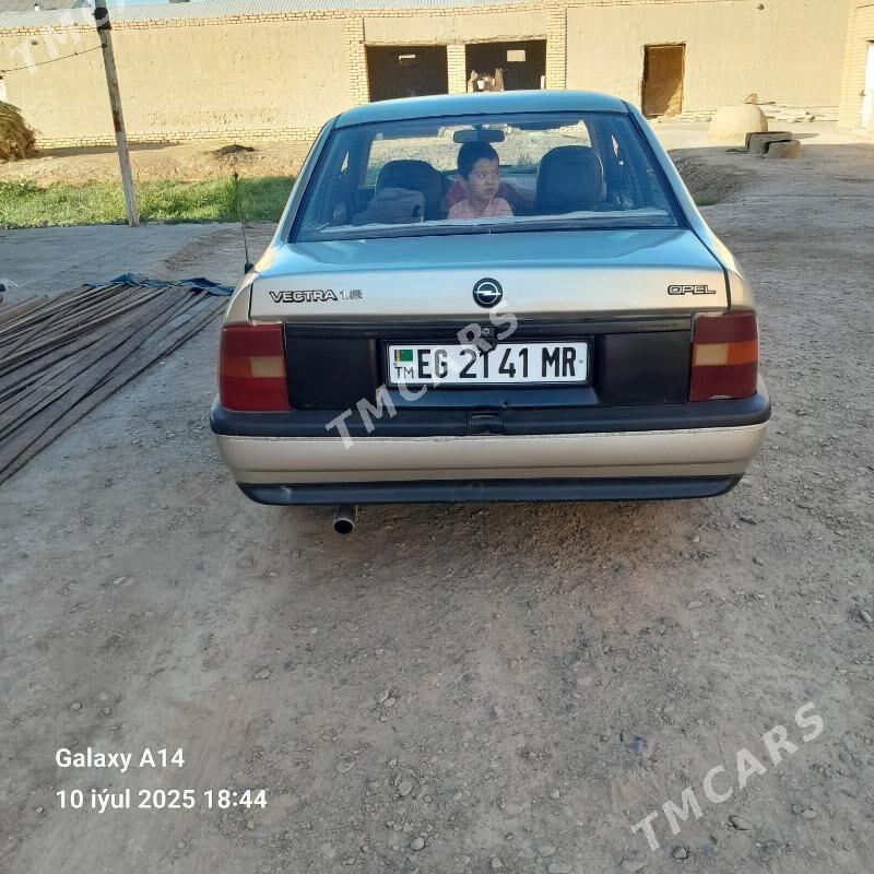 Opel Vectra 1991 - 30 000 TMT - Mary - img 2