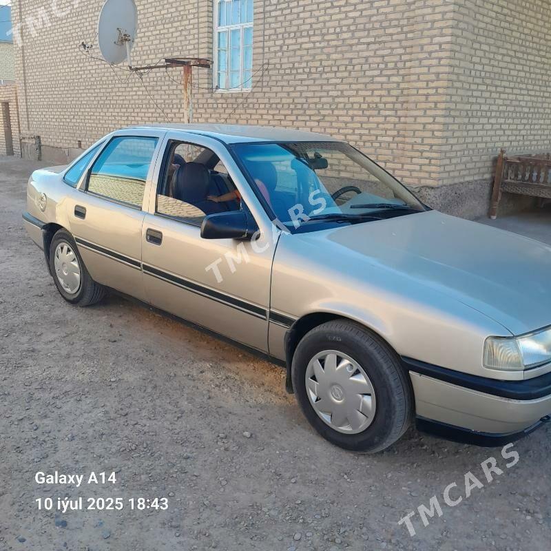 Opel Vectra 1991 - 30 000 TMT - Mary - img 3