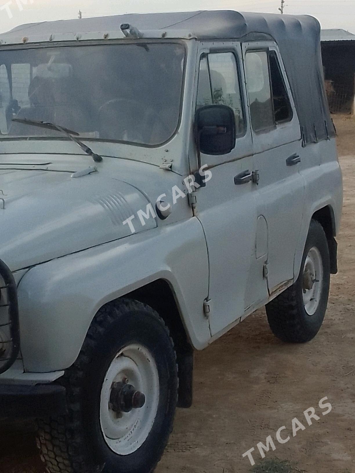 UAZ 469 1999 - 35 000 TMT - Ýaşlyk - img 3