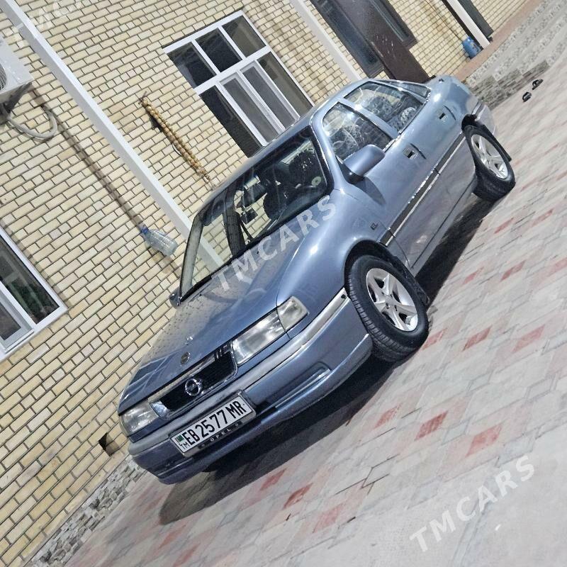 Opel Vectra 1991 - 40 000 TMT - Mary - img 7