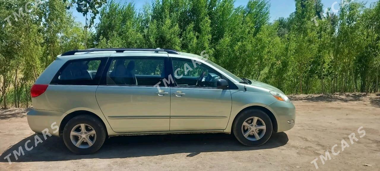 Toyota Sienna 2009 - 240 000 TMT - Türkmenbaşy etr. - img 2