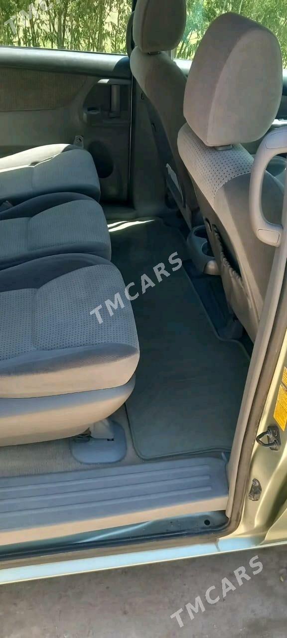 Toyota Sienna 2009 - 240 000 TMT - Türkmenbaşy etr. - img 5