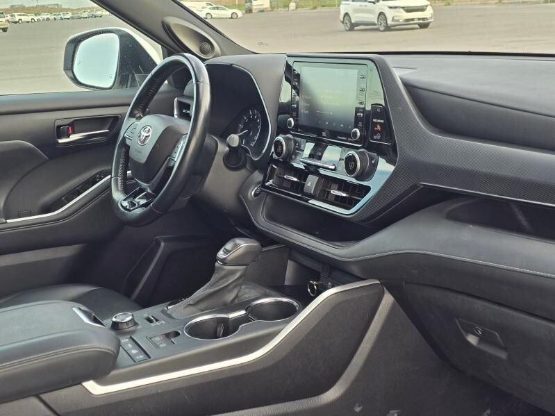 Toyota Highlander 2021 - 510 000 TMT - Aşgabat - img 2