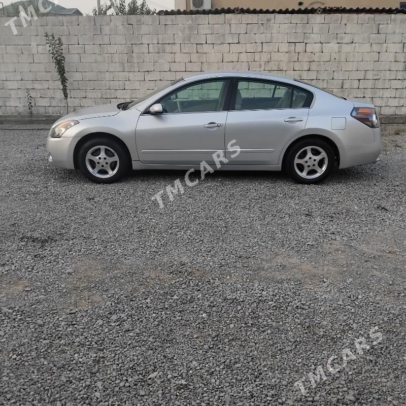 Nissan Altima 2007 - 80 000 TMT - Ак-Бугдайский этрап - img 5
