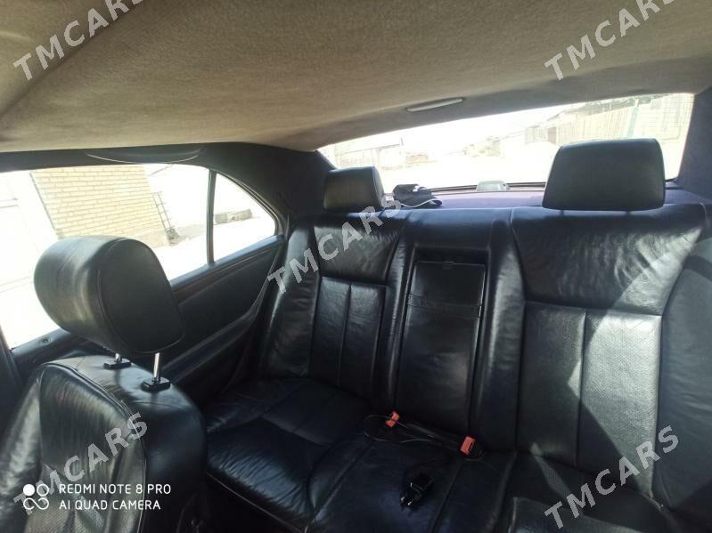 Mercedes-Benz E320 1996 - 115 000 TMT - Hazar - img 4
