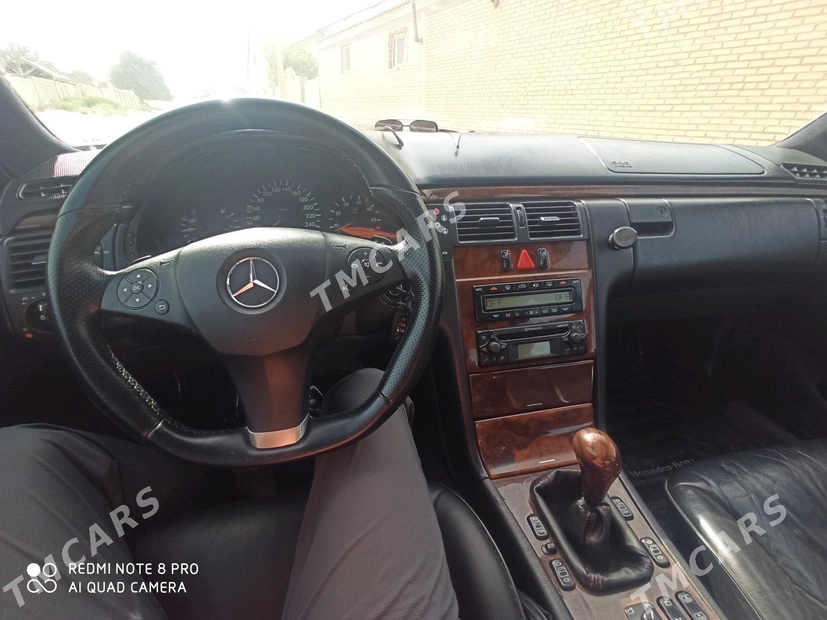 Mercedes-Benz E320 1996 - 115 000 TMT - Hazar - img 7