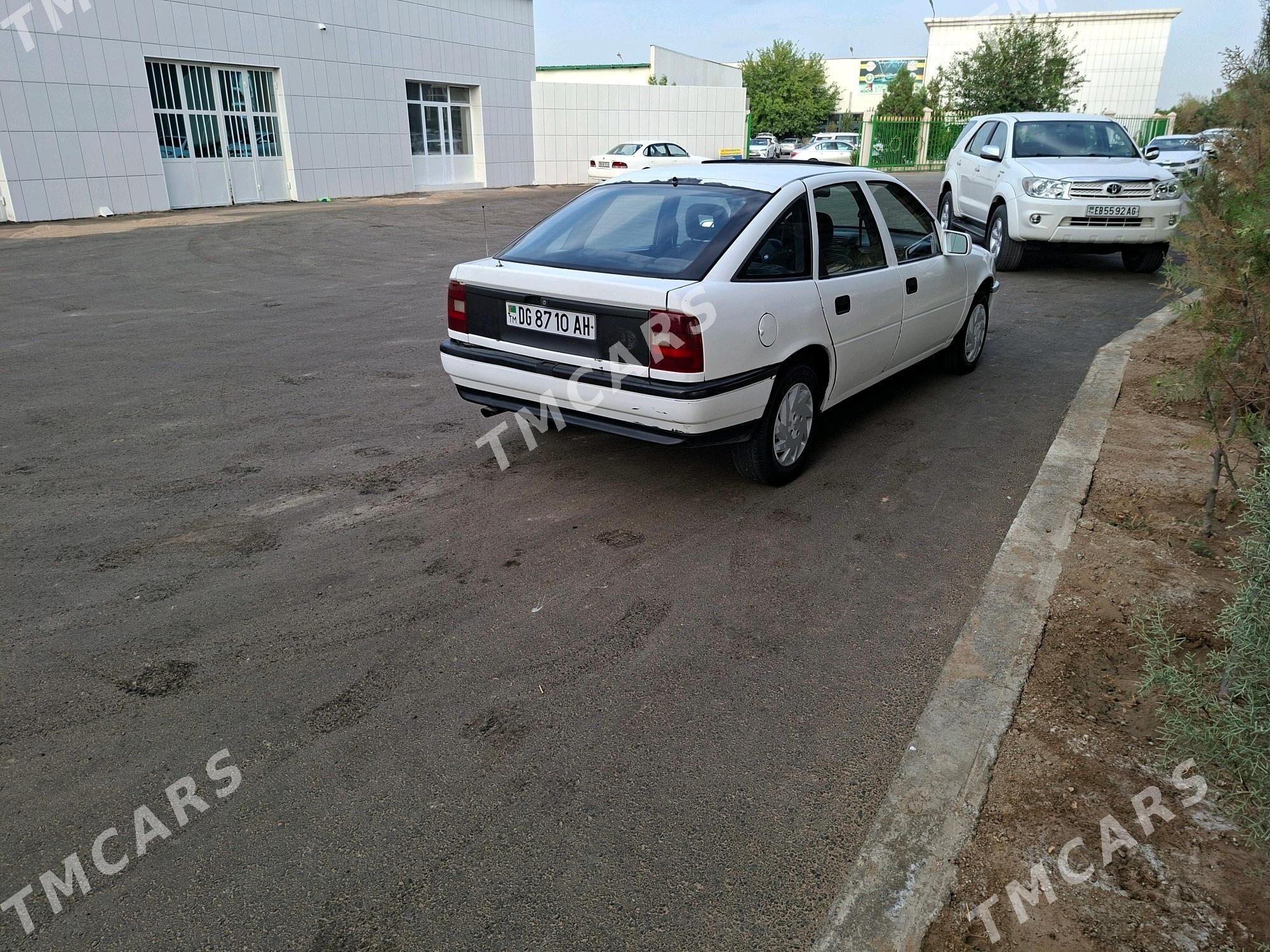 Opel Vectra 1993 - 36 000 TMT - Бедев - img 2