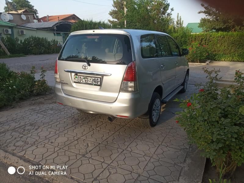 Toyota Innova 2010 - 170 000 TMT - 30 мкр - img 7