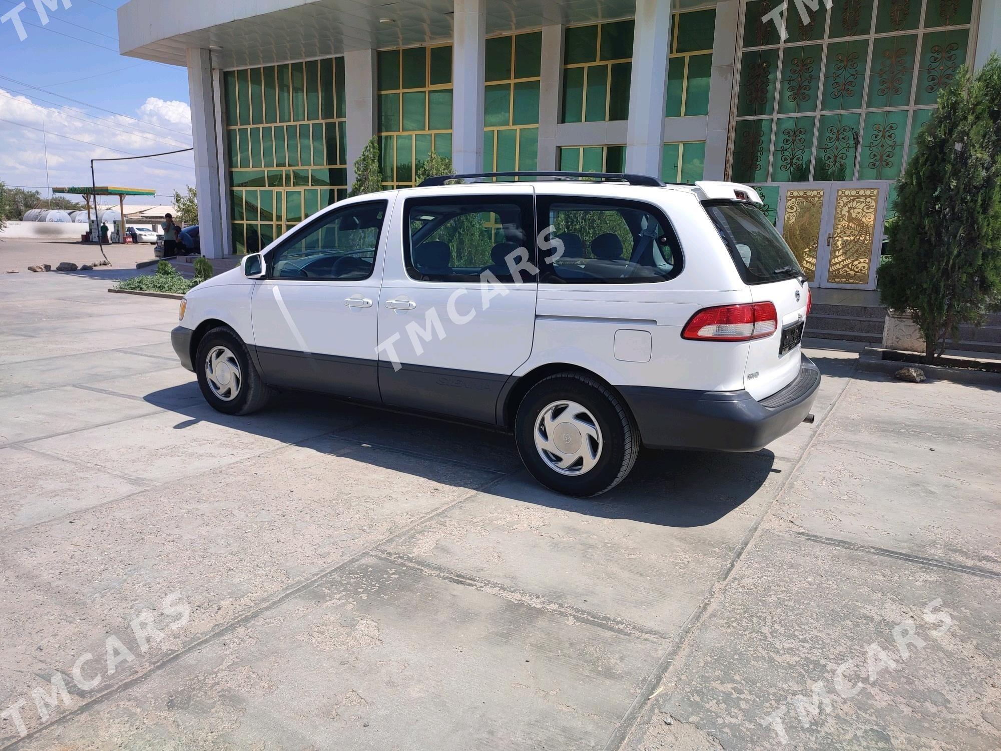 Toyota Sienna 2002 - 165 000 TMT - Gubadag - img 5