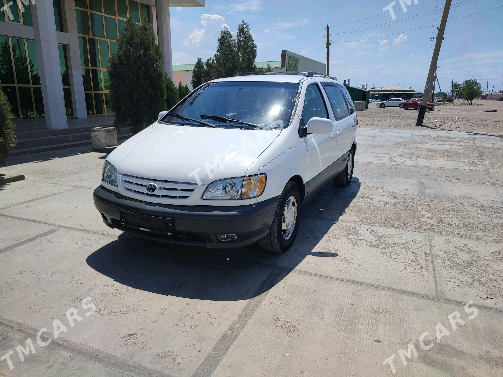 Toyota Sienna 2002 - 165 000 TMT - Gubadag - img 3