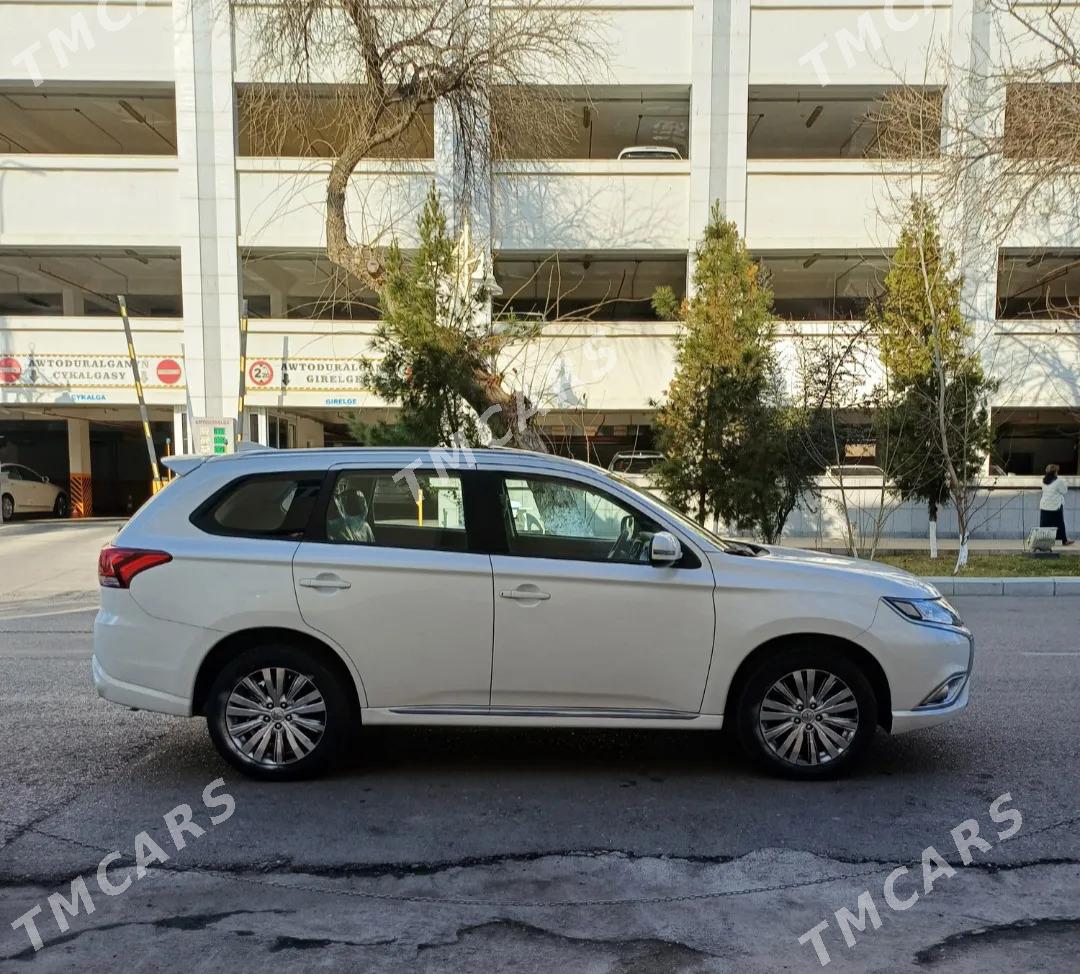 Mitsubishi Outlander 2022 - 299 996 TMT - Ашхабад - img 4