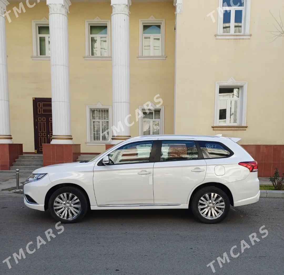 Mitsubishi Outlander 2022 - 299 996 TMT - Ашхабад - img 3