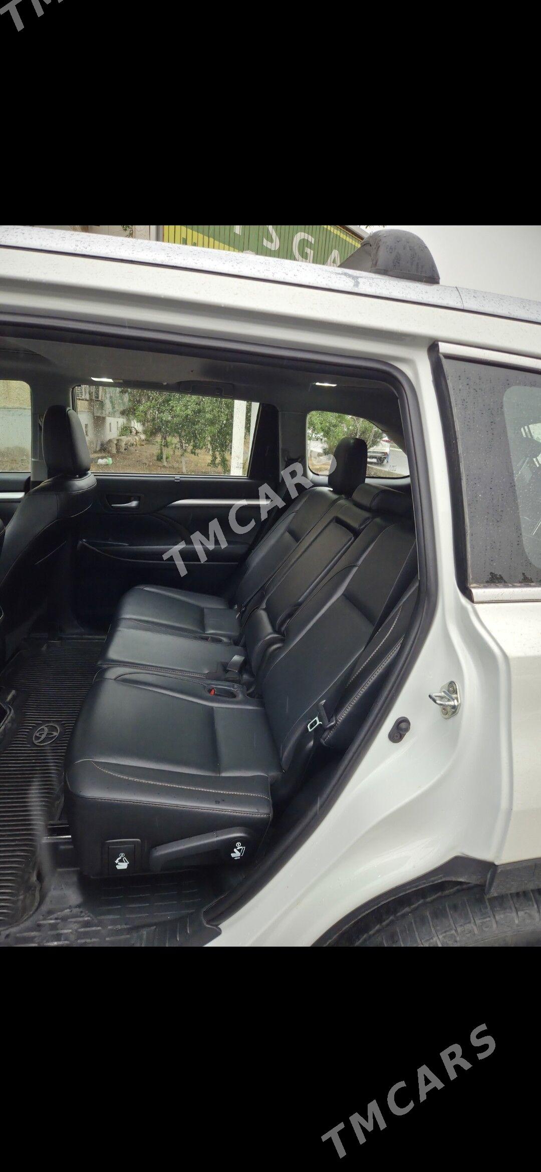 Toyota Highlander 2019 - 490 000 TMT - Туркменабат - img 2