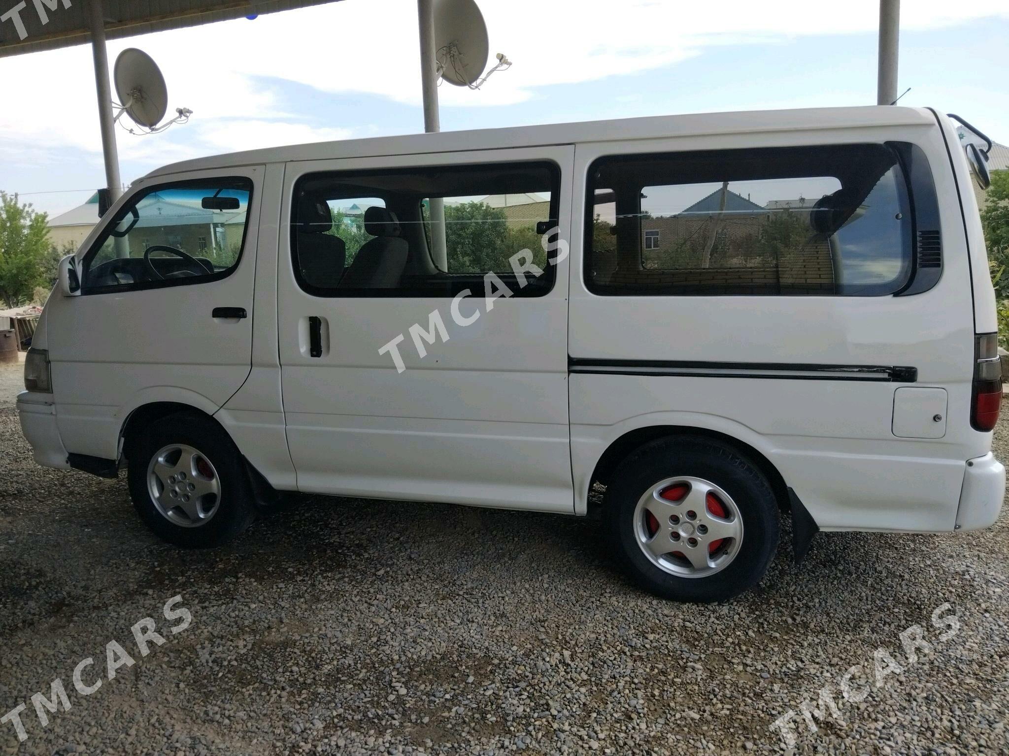 Toyota Hiace 1995 - 80 000 TMT - Сакарчага - img 3