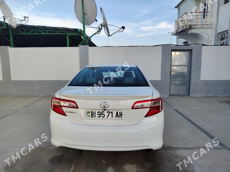 Toyota Camry 2012 - 220 000 TMT - Тязе заман - img 3