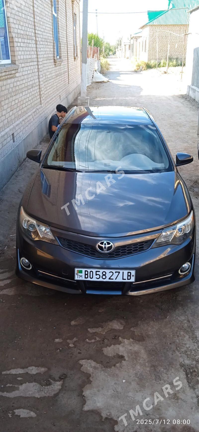 Toyota Camry 2012 - 200 000 TMT - Туркменабат - img 6