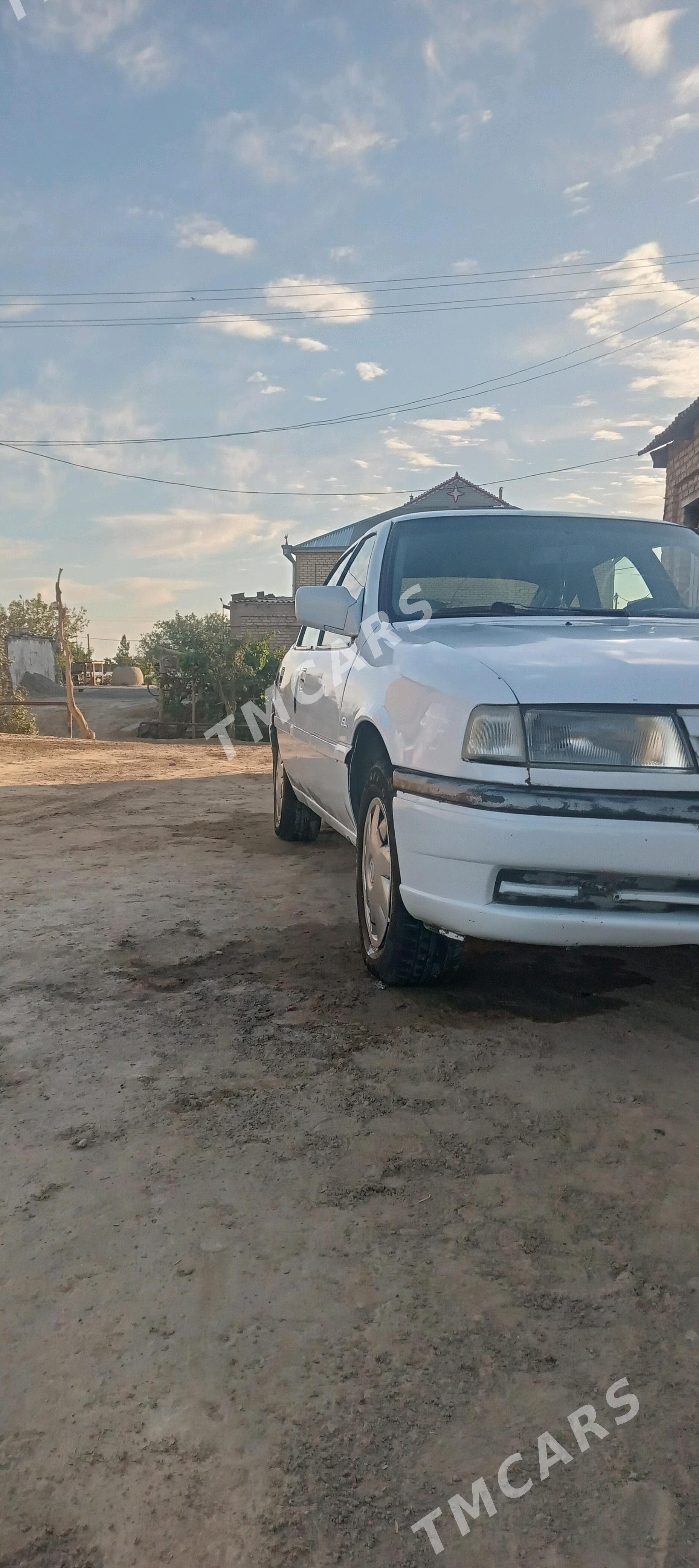 Opel Vectra 1992 - 27 000 TMT - Векильбазар - img 4
