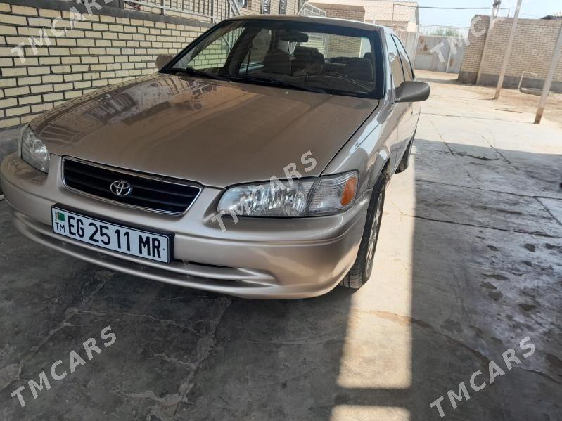 Toyota Camry 2001 - 125 000 TMT - Мары - img 5