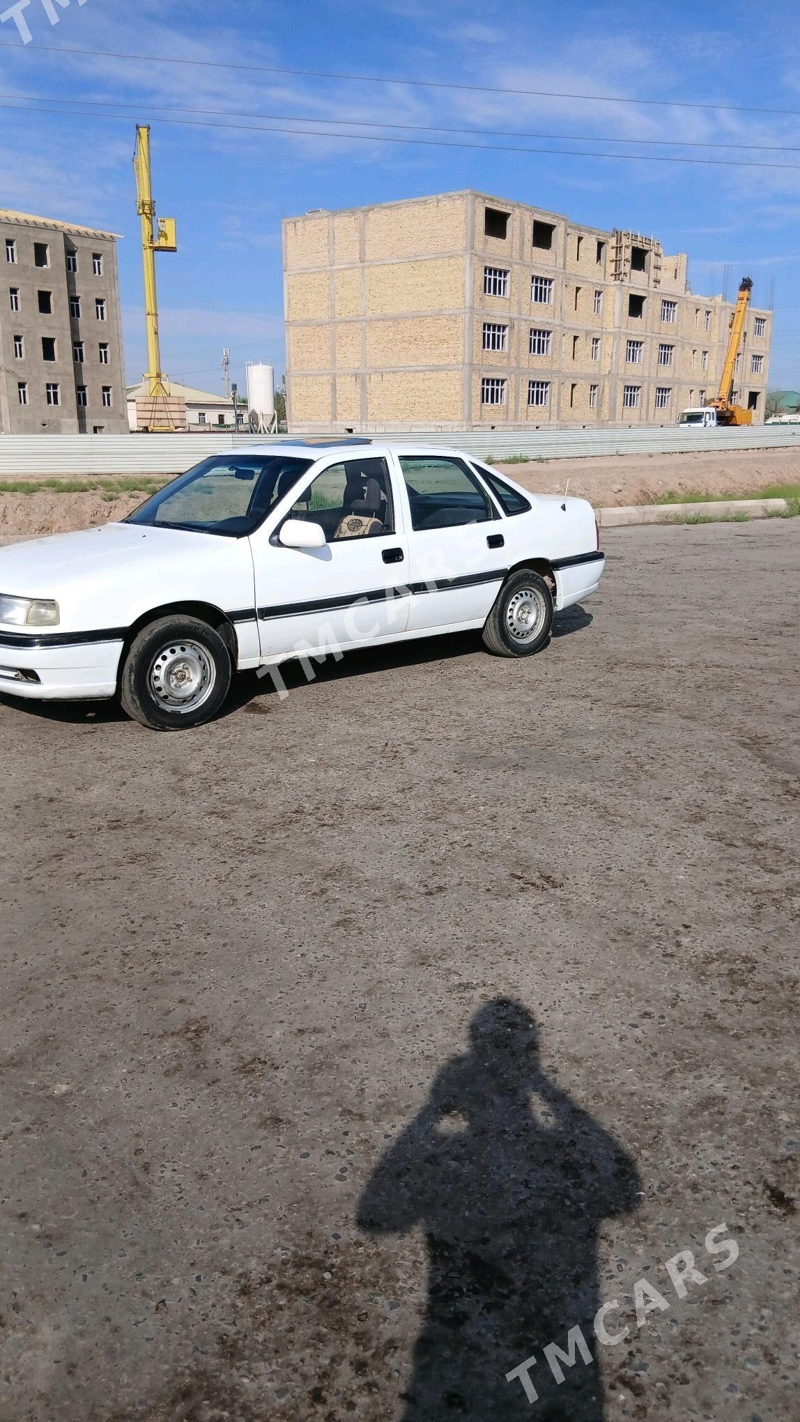 Opel Vectra 1992 - 30 000 TMT - Дашогуз - img 2