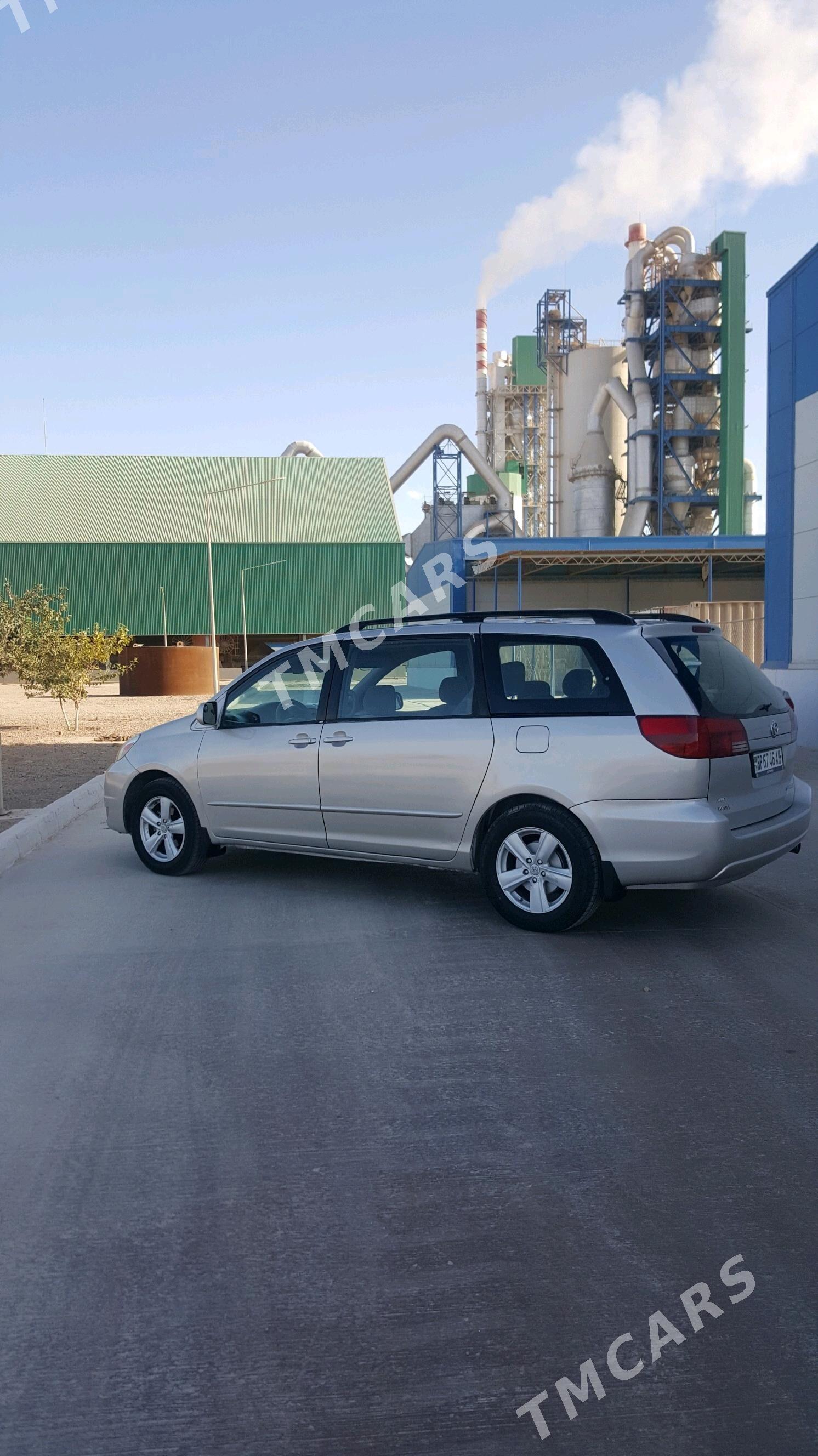 Toyota Sienna 2005 - 200 000 TMT - Гёкдепе - img 3