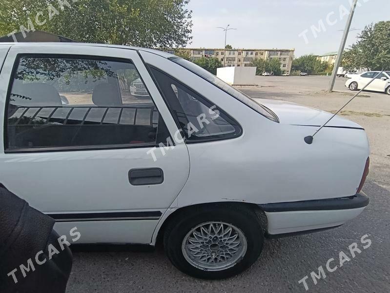 Opel Vectra 1990 - 25 000 TMT - Анев - img 3