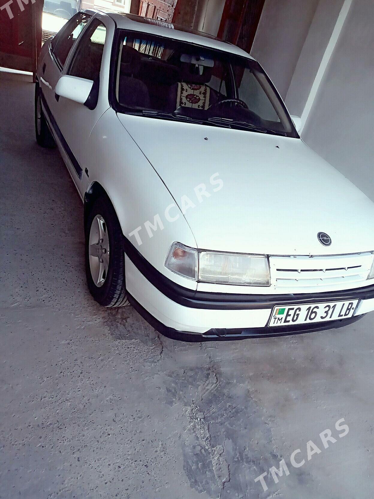 Opel Vectra 1992 - 27 000 TMT - Туркменабат - img 3