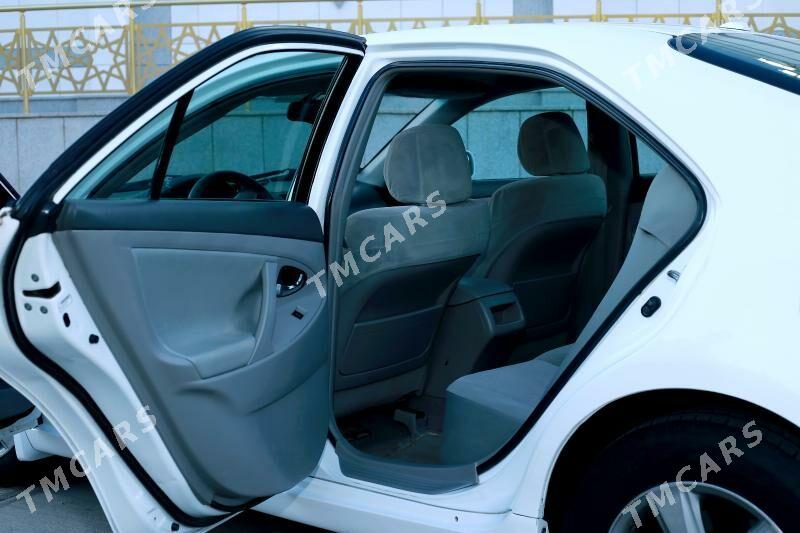 Toyota Camry 2010 - 180 000 TMT - Мары - img 4