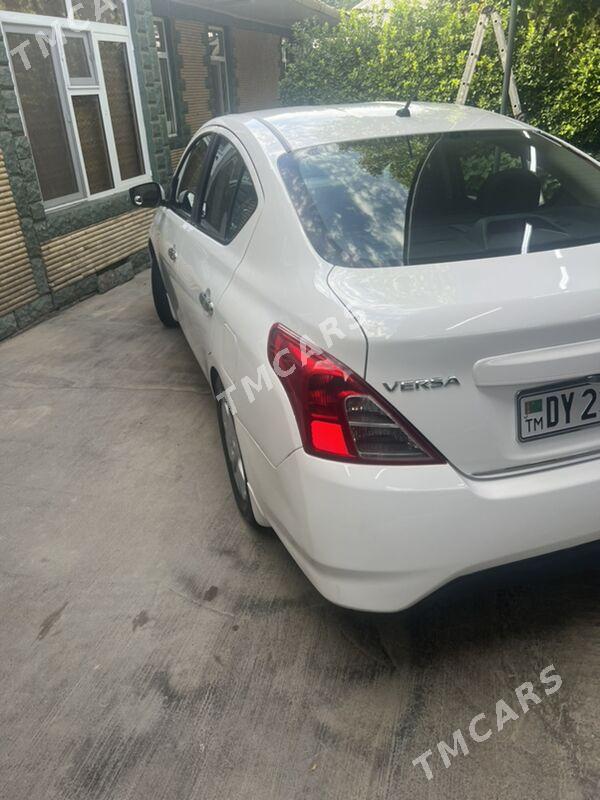 Nissan Versa 2017 - 138 000 TMT - Aşgabat - img 4