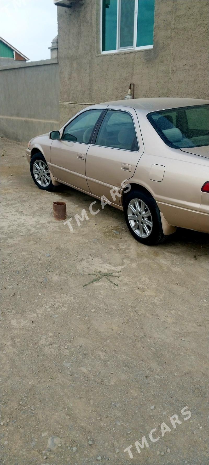 Toyota Camry 1999 - 122 000 TMT - Берекет - img 3