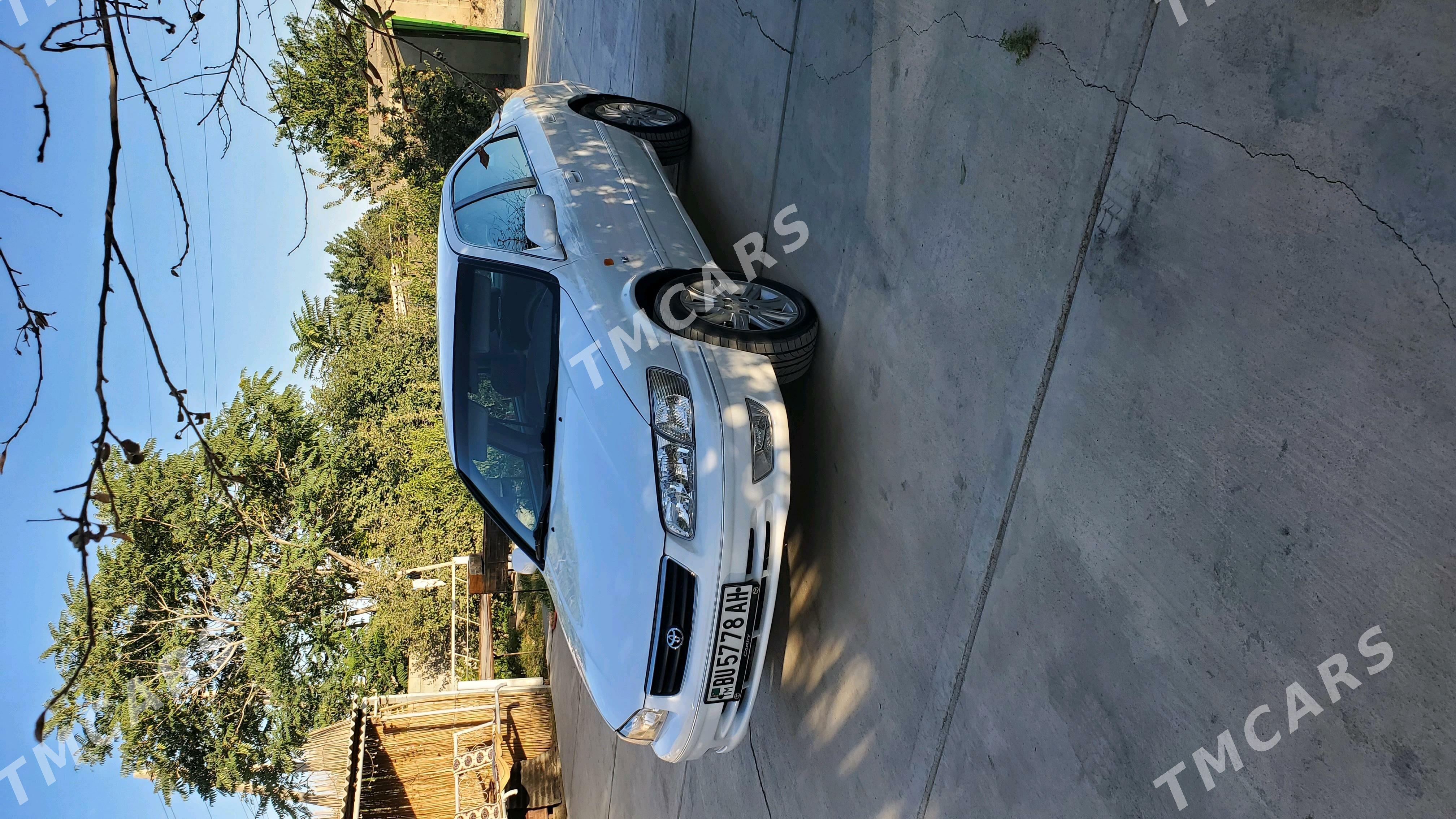 Toyota Camry 2000 - 124 000 TMT - Кака - img 3