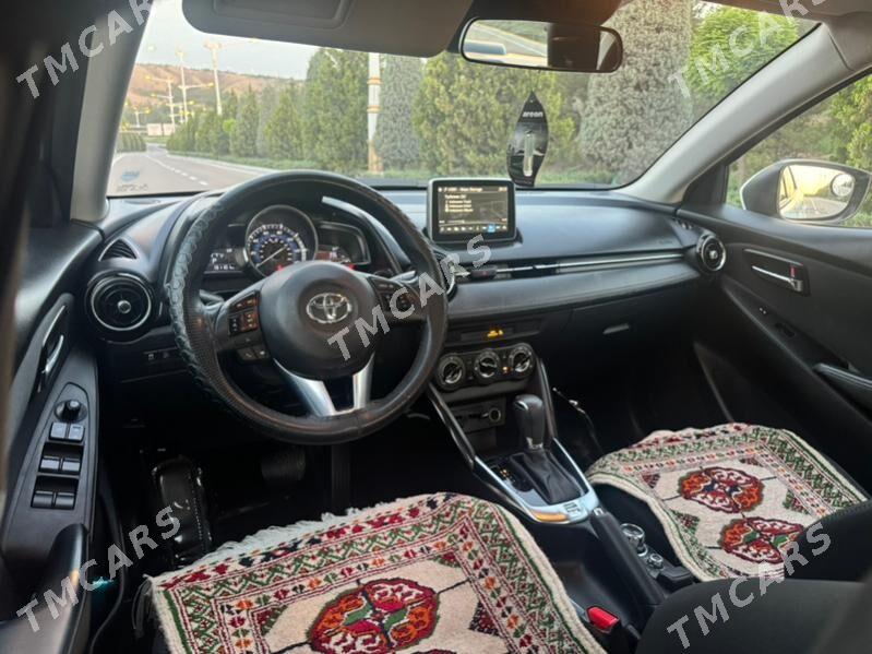 Toyota Yaris 2017 - 159 999 TMT - Ашхабад - img 3