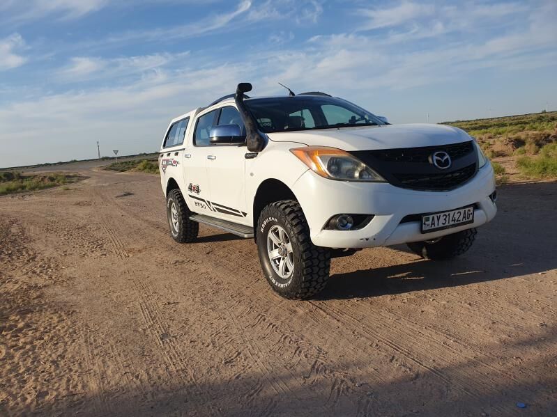 Toyota 4Runner 2013 - 240 000 TMT - Daşoguz - img 2