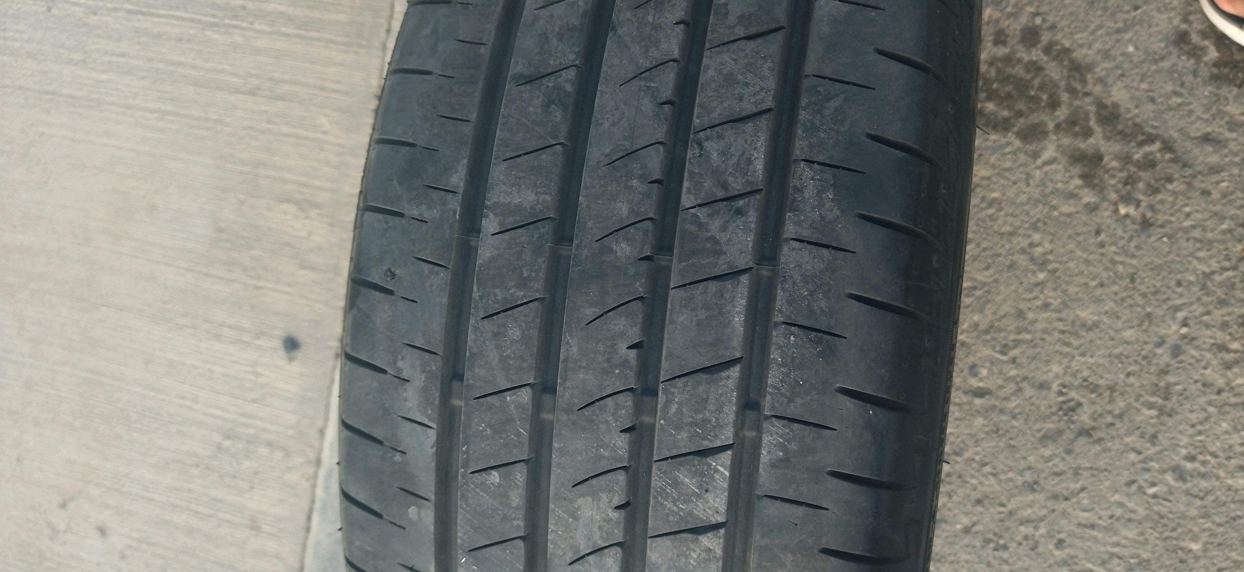 Bridgestone r18 1 700 TMT - Büzmeýin - img 2