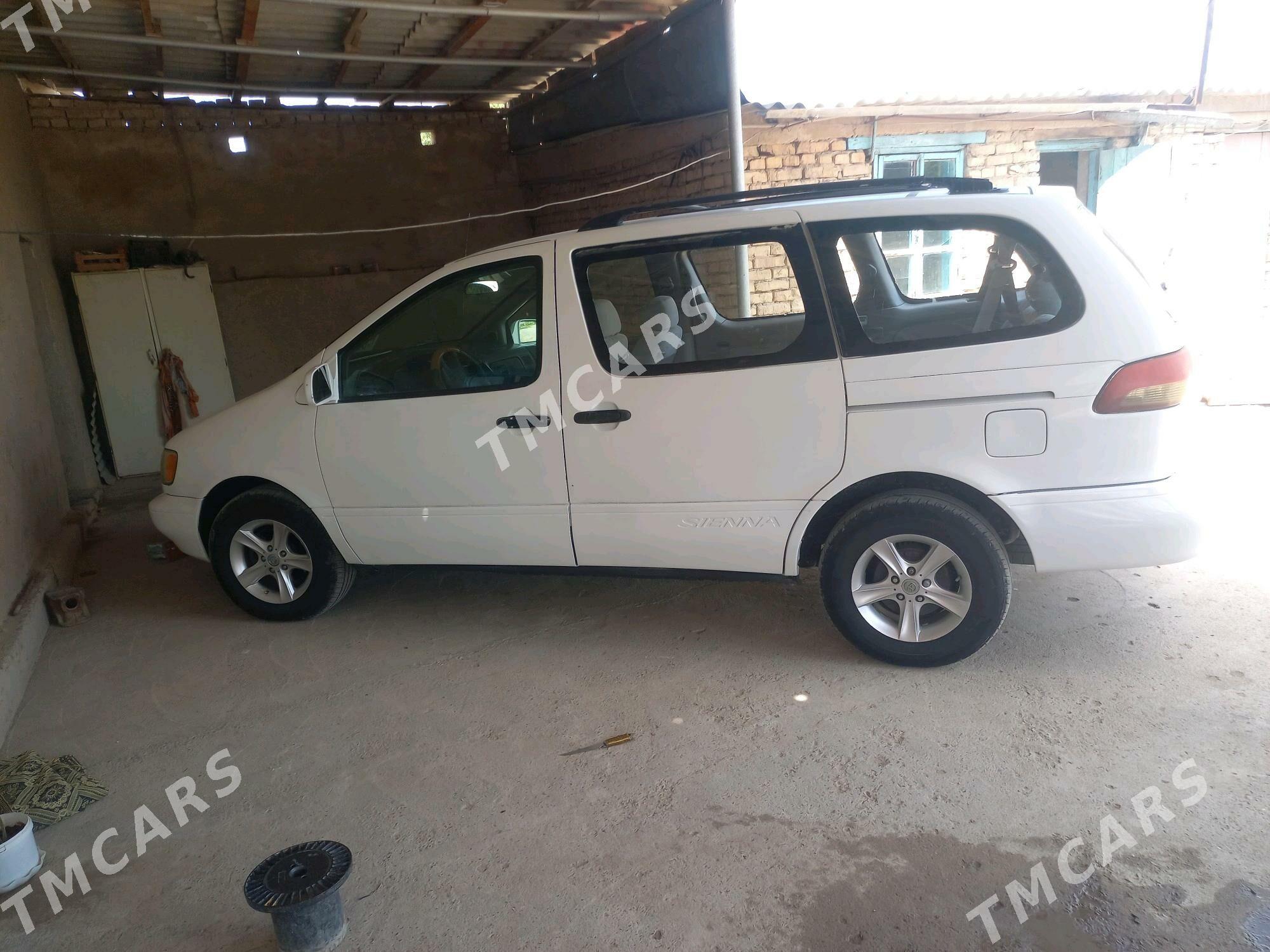 Toyota Sienna 1998 - 134 000 TMT - Кака - img 7