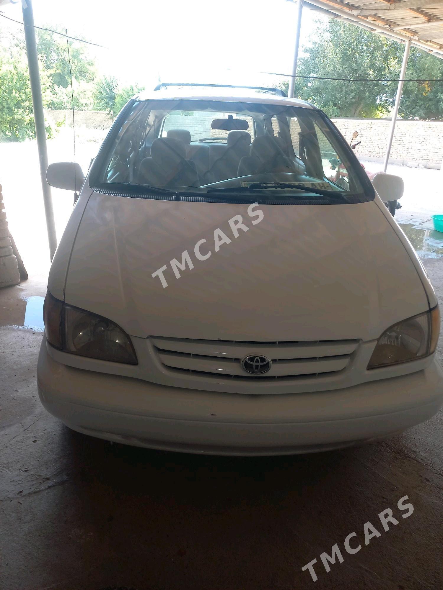 Toyota Sienna 1998 - 134 000 TMT - Кака - img 4