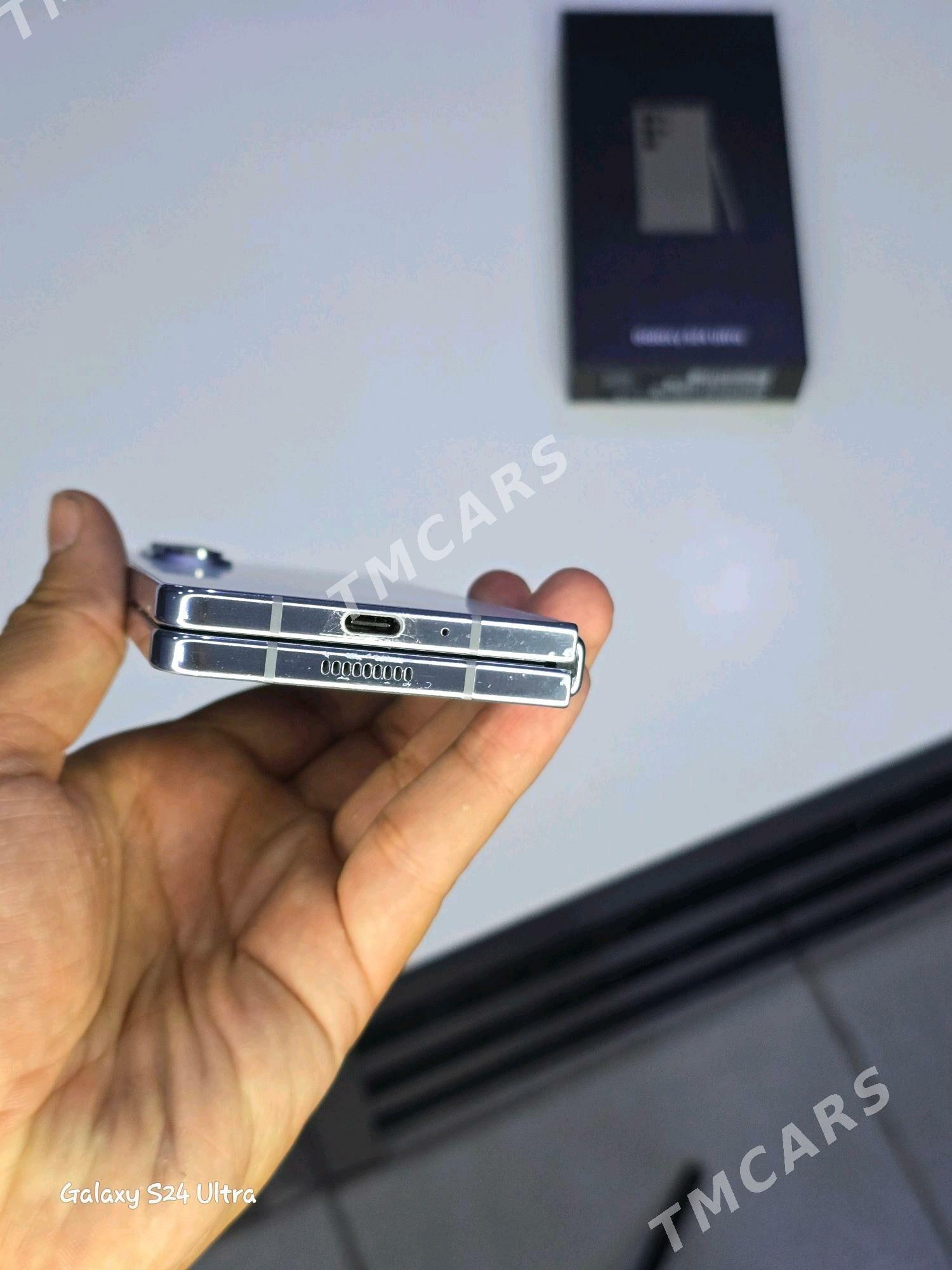 Galaxy Z Fold 5  12/256gb - Mary - img 3