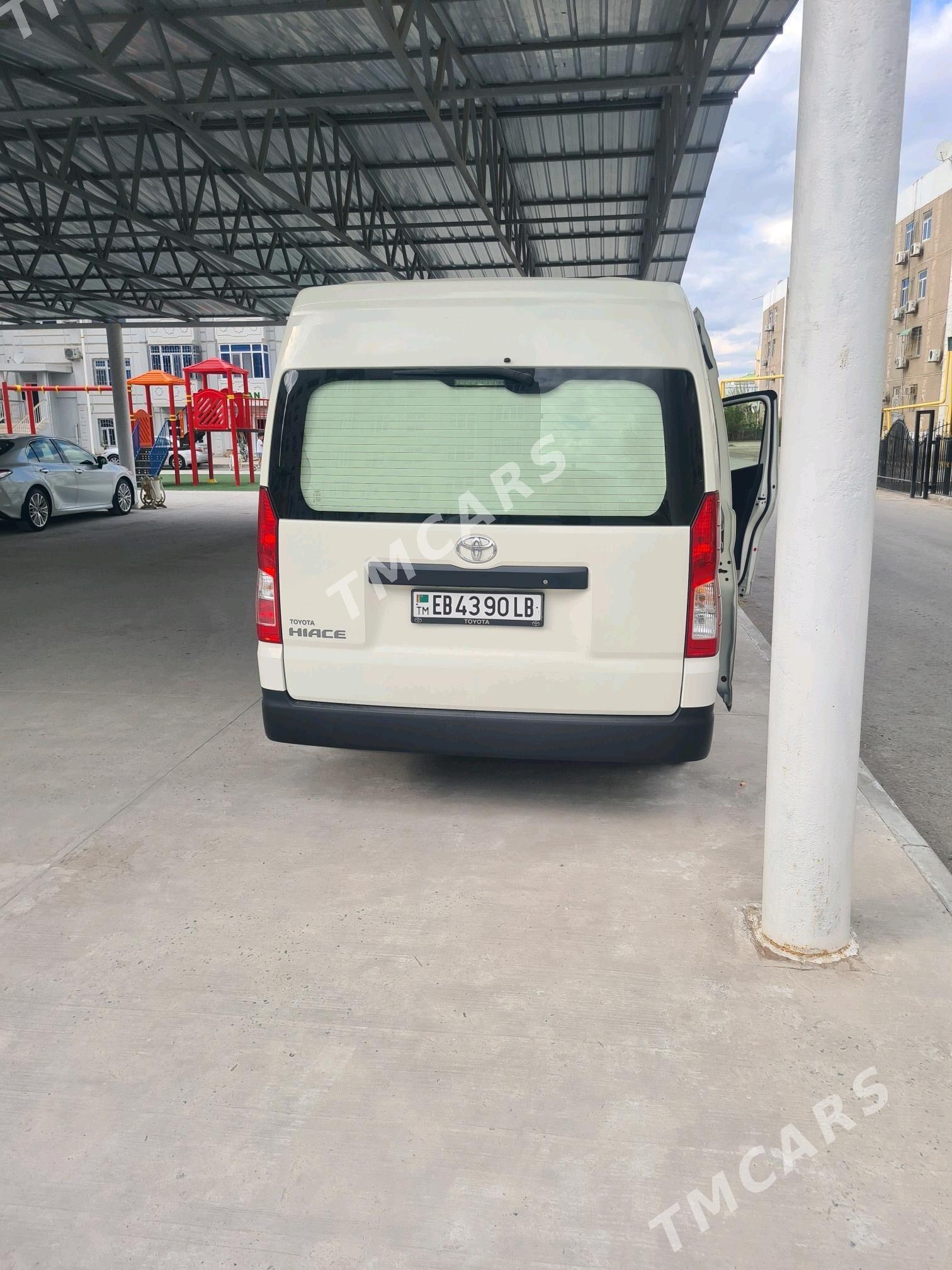 Toyota Hiace 2022 - 680 000 TMT - Türkmenabat - img 5
