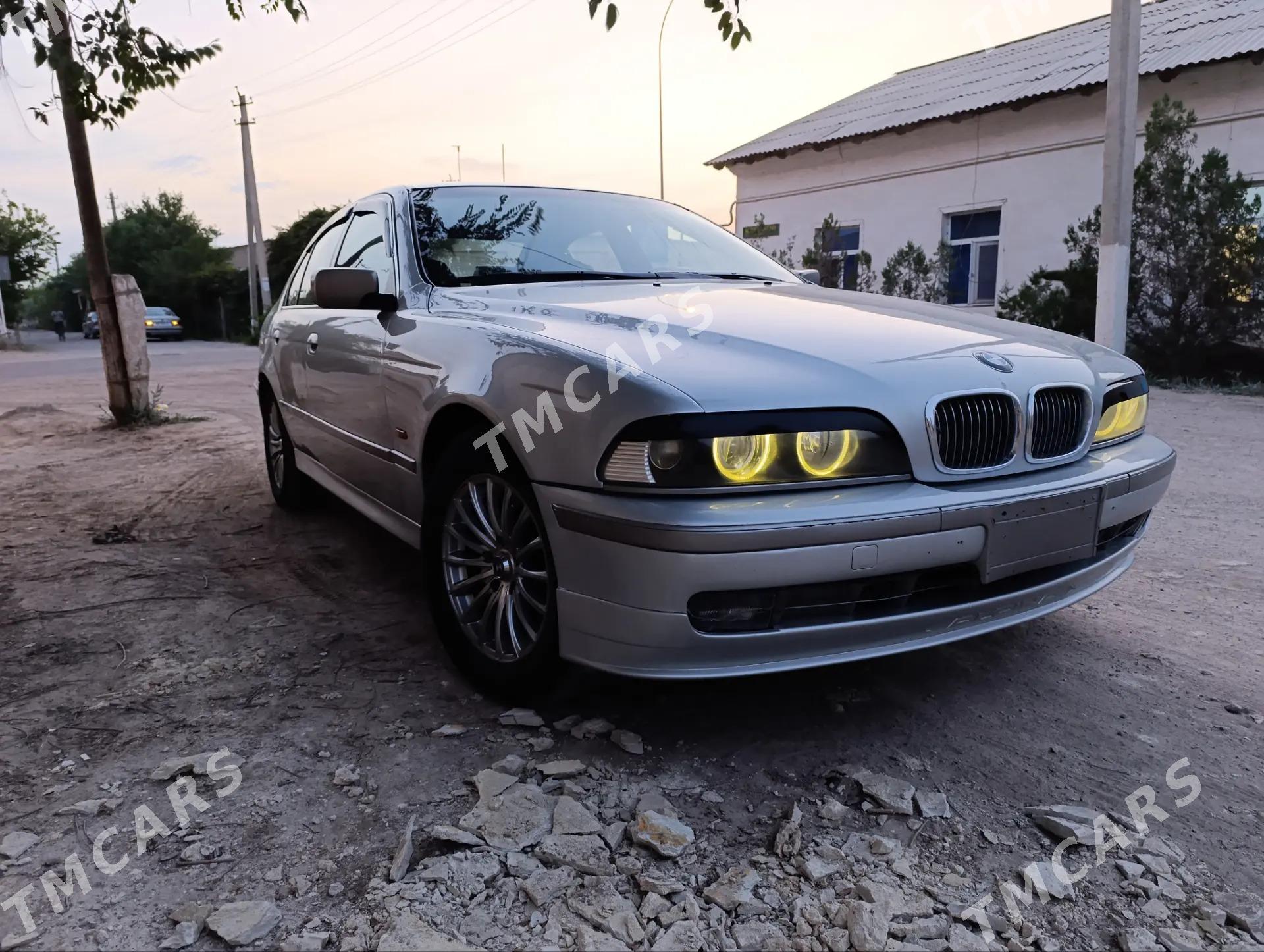 BMW 528 2000 - 87 000 TMT - Дашогуз - img 2